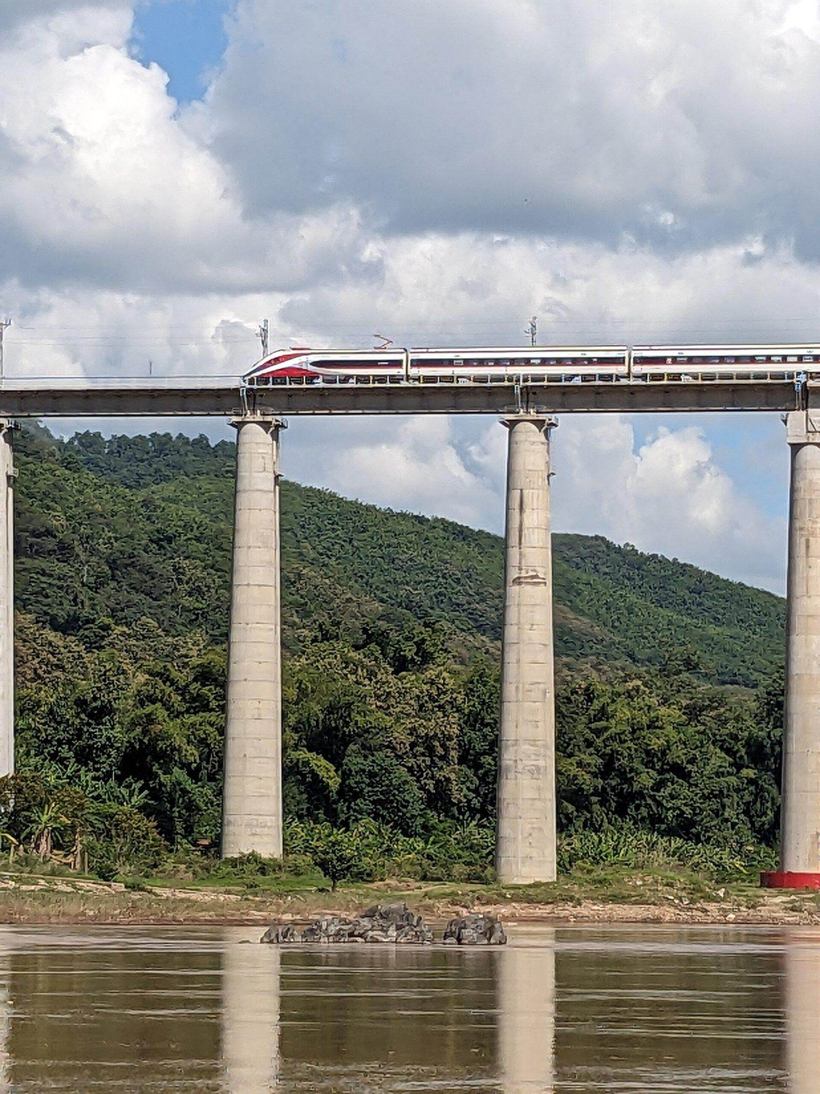 Imagen ferroviaria de Laos